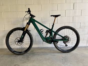 Pivot, SHUTTLE LT Team XTR 2024