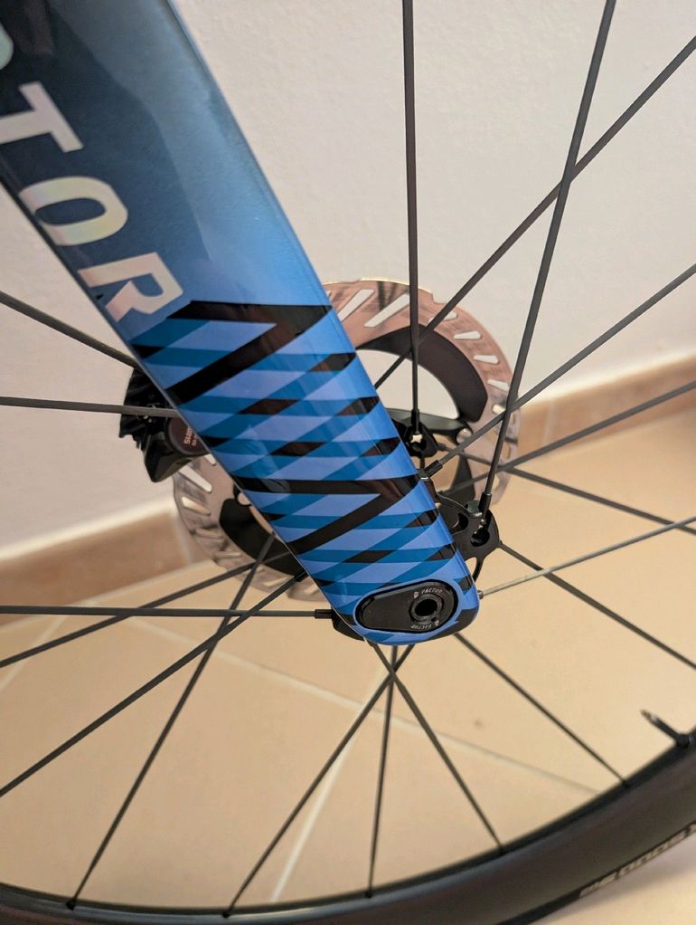 Used Factor Ostro Shimano Dura Ace Di2 2025 Road & Gravel, Black — image 33 of 45