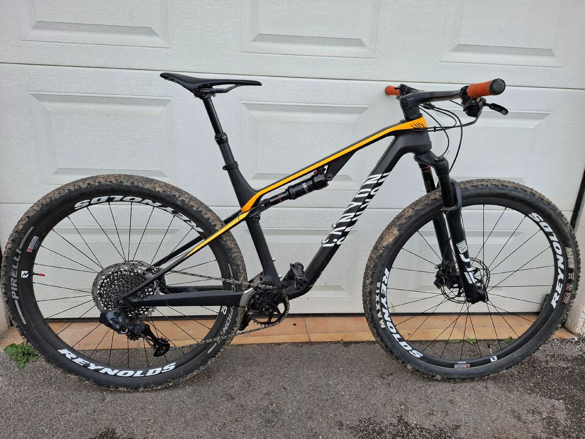 Canyon Lux CF SLX 9.0 Race Limited 2020 | buycycle