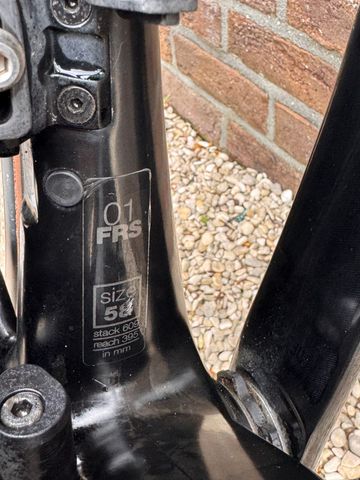Used BMC Roadmachine SRAM Force eTap AXS 2018 Road & Gravel, Black — image 4 of 6