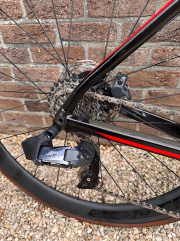 Used BMC Roadmachine SRAM Force eTap AXS 2018 Road & Gravel, Black — image 3 of 6