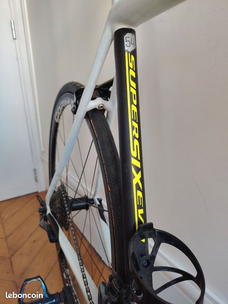 Used Cannondale SuperSix EVO Dura Ace 2018 Road & Gravel, White — image 3 of 6