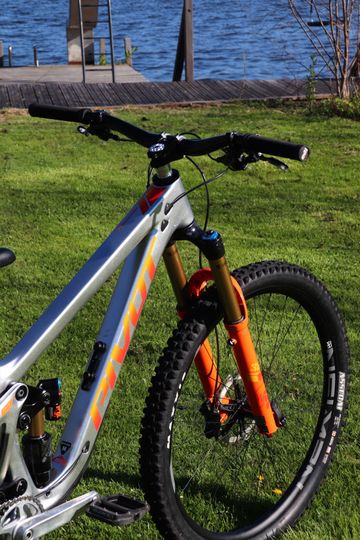 Tweedehands Pivot Firebird Shimano XTR 2024 Mountainbike — afbeelding 5 van 14
