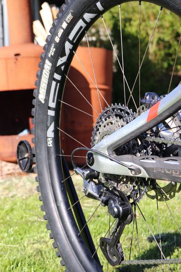 Tweedehands Pivot Firebird Shimano XTR 2024 Mountainbike — afbeelding 4 van 14