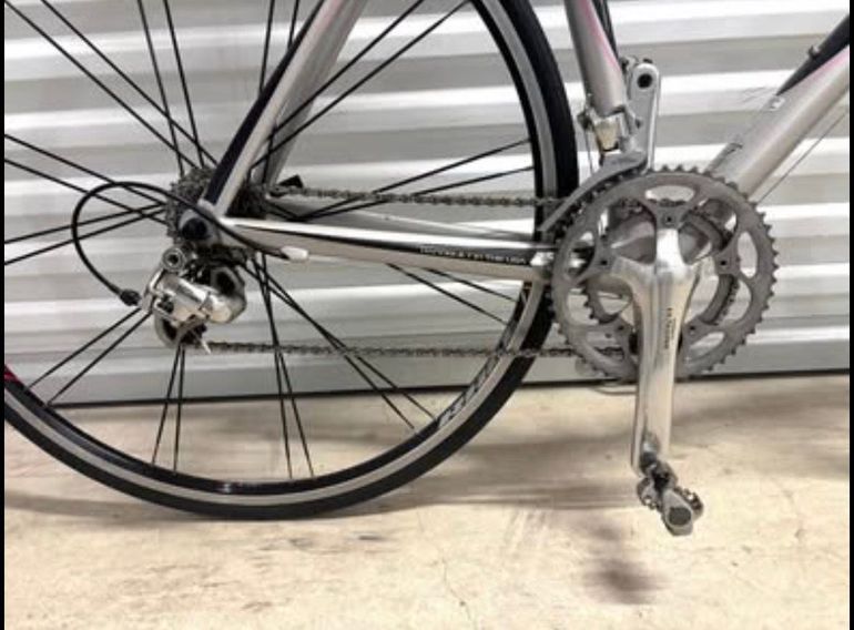 Used Trek Madone 5.1 WSD 2008 2008 Road & Gravel, Light Gray — image 2 of 16