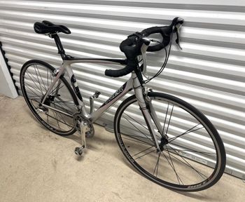 Used Trek Madone 5.1 WSD 2008 2008 Road & Gravel, Light Gray — image 8 of 16