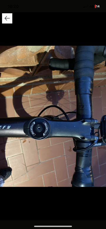 Tweedehands Giant Defy, Advanced Pro 2 2021 2021 Road & Gravel — afbeelding 7 van 7