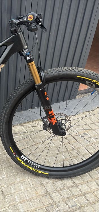 Used Orbea Oiz SRAM X01 Eagle AXS 2024 Mountainbike, Black — image 7 of 9