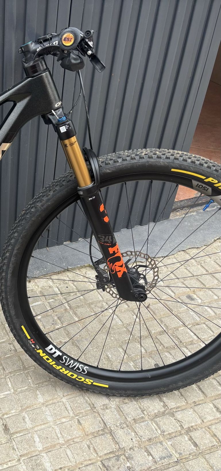 Used Orbea Oiz SRAM X01 Eagle AXS 2024 Mountainbike, Black — image 7 of 9