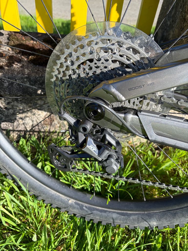 Used Trek Slash 7 Gen 5 2023 2023 Mountainbike, Hellgrau, 29 — image 13 of 13