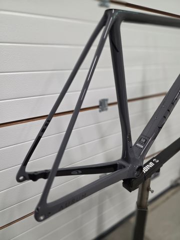 Tweedehands Aurum Essentia Frameset 2025 Road & Gravel — afbeelding 5 van 7