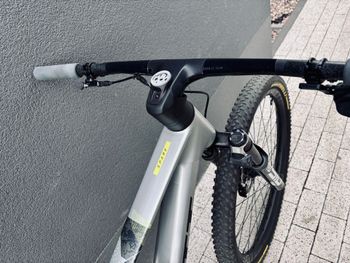 Used Scott Spark RC World Cup 2025 2025 Mountainbike, Light Gray, 29 — image 10 of 11