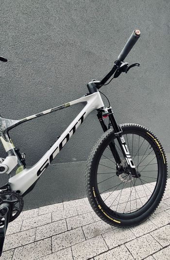 Used Scott Spark RC World Cup 2025 2025 Mountainbike, Light Gray, 29 — image 4 of 11