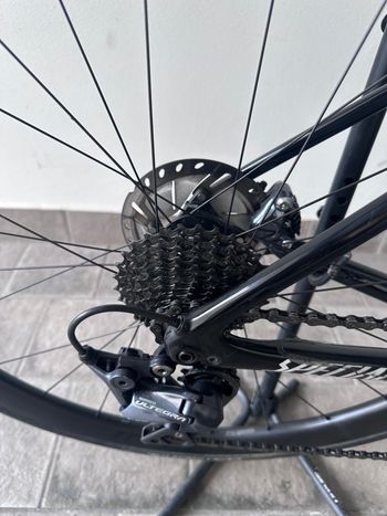 Used Specialized Tarmac Shimano Ultegra 2021 Road & Gravel, Red — image 5 of 6
