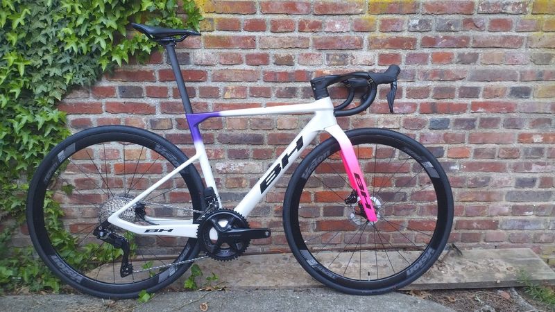 Used BH Bikes Ultralight Shimano 105 2027 Road & Gravel