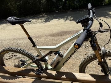 Used Orbea rise Custom Shimano Deore XT 2022 Mountainbike, Green — image 2 of 5
