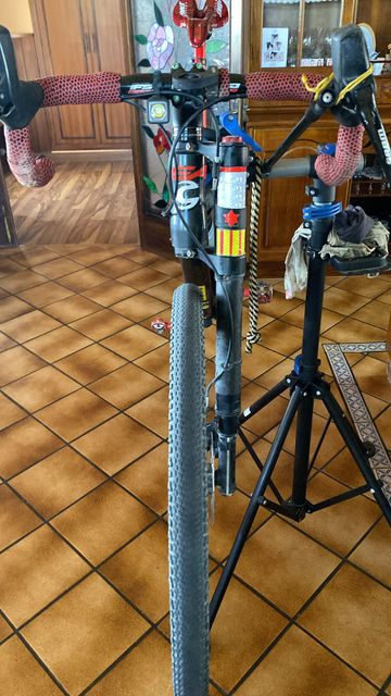 Used Cannondale Slate SRAM Rival 2019 Road & Gravel, Black — image 4 of 4