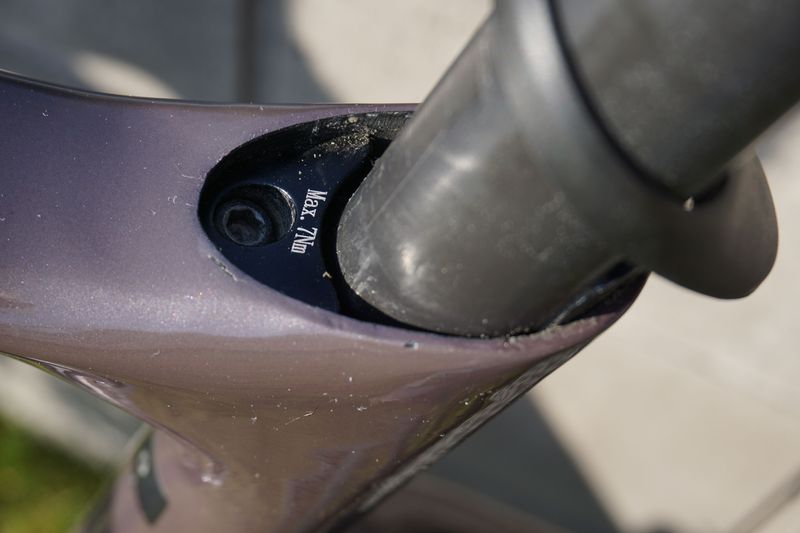 Giant Revolt Advanced 0 2023 2023 Road & Gravel d'occasion — image 12 sur 12