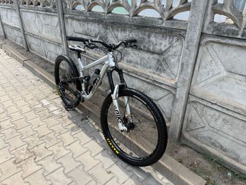 Airdrop Custom SRAM GX 2024 Mountainbike usato, Grigio chiaro — immagine 4 di 4
