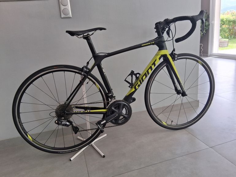 Used Giant Advanced 2021 Road & Gravel, Schwarz — image 1 of 4