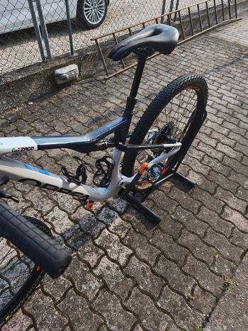 Used Orbea OIZ M30 2025 2025 Mountainbike, Blue, 29 — image 4 of 7