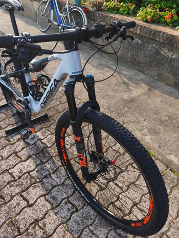 Used Orbea OIZ M30 2025 2025 Mountainbike, Blue, 29 — image 5 of 7