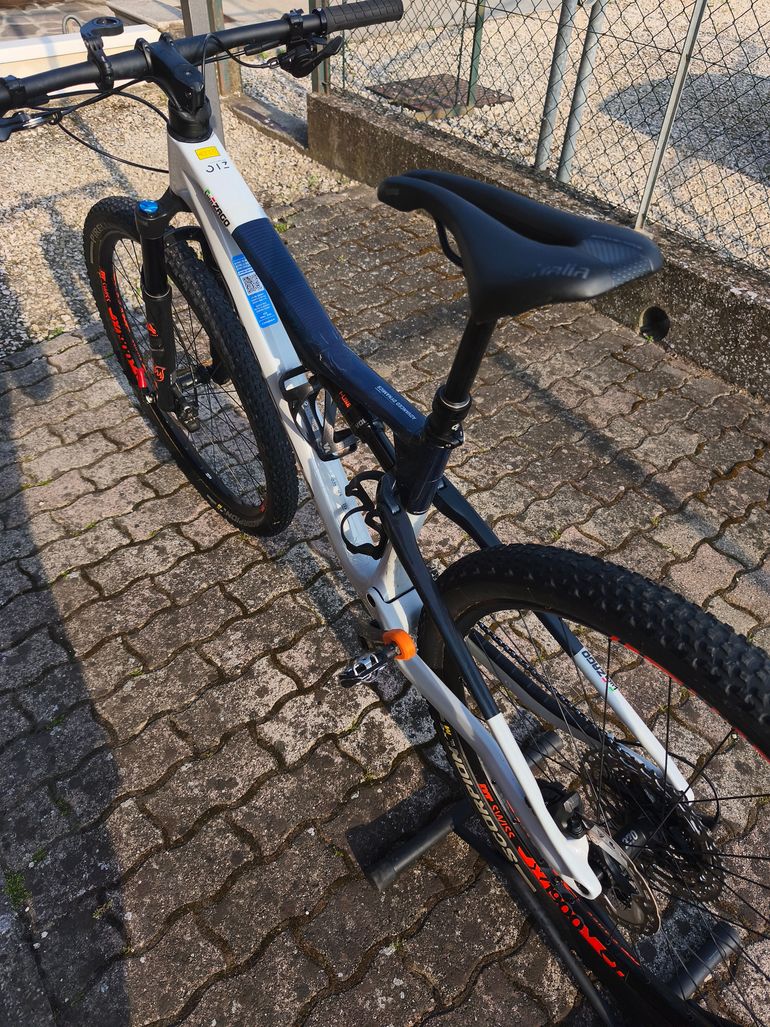 Used Orbea OIZ M30 2025 2025 Mountainbike, Blue, 29 — image 6 of 7