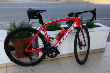 Brugt Trek Émonda SLR 9 2024 2024 Road & Gravel — billede 2 af 4