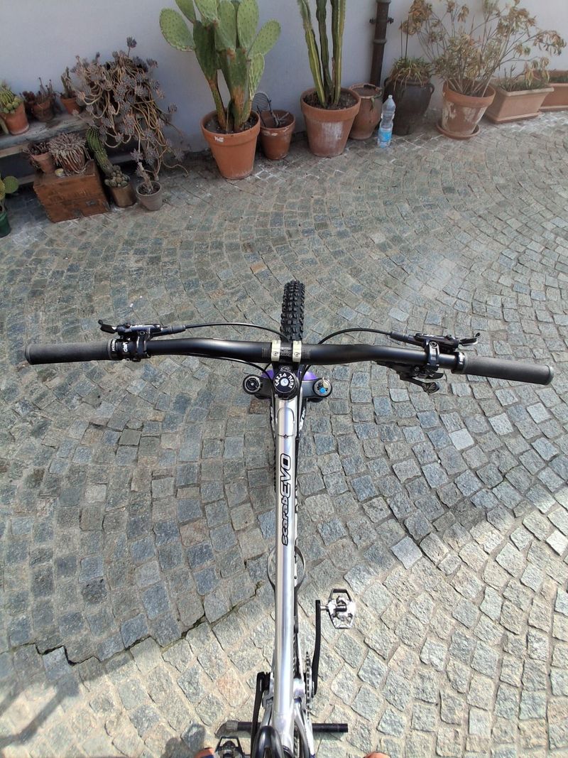 Ancillotti SCARAB 29 EVO 2024 Mountainbike d'occasion — image 2 sur 4