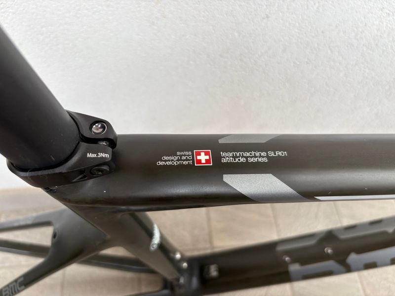 Used BMC Teammachine Slr01 2016 Frameset 2016 Road & Gravel, Black — image 12 of 17