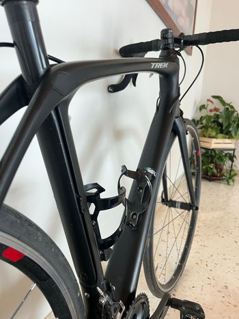 Used Trek Domane SLR 6 2017 2017 Road & Gravel, Black — image 5 of 7