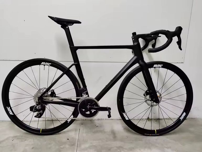 Used thrust Thrust Custom Frameset 2026 Road & Gravel, Black — image 4 of 5
