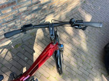 Tweedehands Trek Allant+ Shimano CUES 2025 Urban — afbeelding 4 van 8
