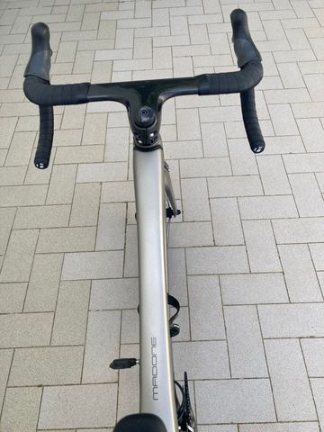 Used Trek Madone 9.5 2017 2017 Road & Gravel, Light Gray — image 4 of 23