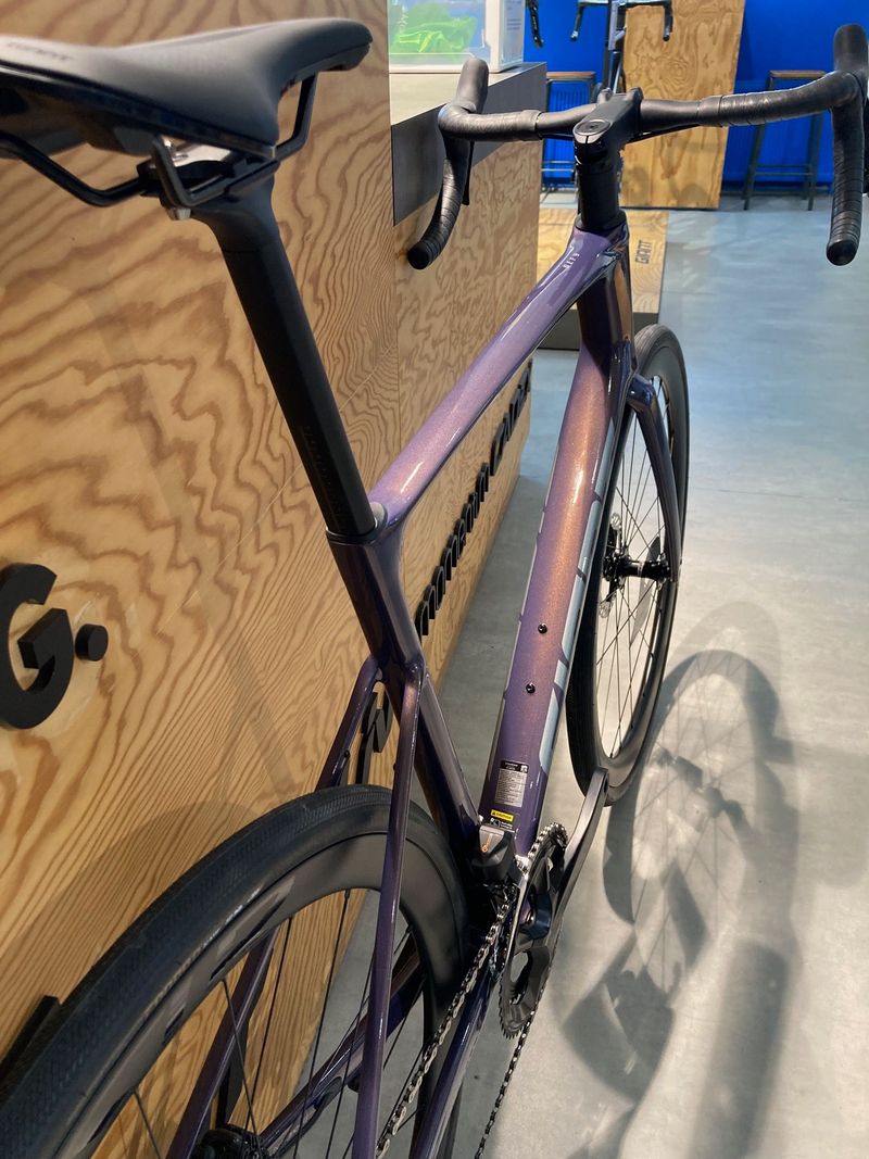 Gebrauchtes Giant Defy Advanced 0 2026 2026 Road & Gravel, Blau — Bild 8 von 8