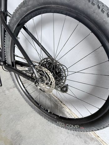 Used Trek X-caliber SRAM Rival 2023 Mountainbike — image 4 of 7