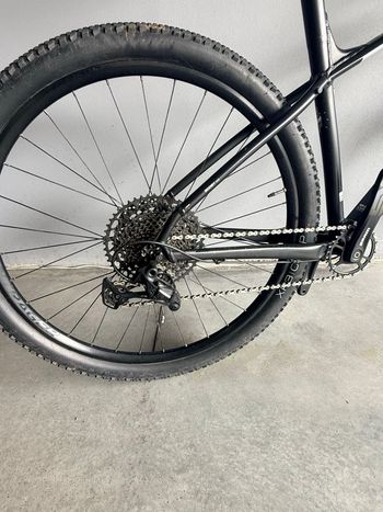 Used Trek X-caliber SRAM Rival 2023 Mountainbike — image 6 of 7