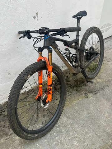 Used Orbea Oiz Shimano SLX 2021 Mountainbike, Blue — image 3 of 12