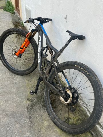 Used Orbea Oiz Shimano SLX 2021 Mountainbike, Blue — image 4 of 12