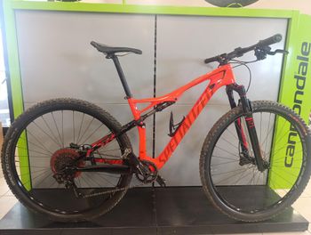 Used Specialized Epic SRAM GX 2015 Mountainbike, Red — image 1 of 5