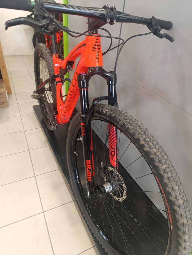 Used Specialized Epic SRAM GX 2015 Mountainbike, Red — image 3 of 5