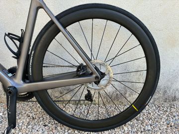 Używany Scott Addict RC 15 2022 2022 Road & Gravel — zdjęcie 8 z 9