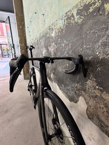 Gebrauchtes Focus Izalco Max 2025 Road & Gravel, Schwarz — Bild 4 von 9