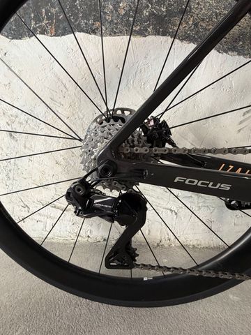 Gebrauchtes Focus Izalco Max 2025 Road & Gravel, Schwarz — Bild 7 von 9