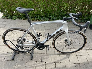Brugt Trek Émonda SL 5 2024 2024 Road & Gravel — billede 2 af 7