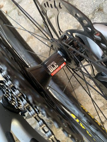 Used Santa Cruz Blur SRAM GX Eagle 2024 Mountainbike, Light Gray, 29 — image 15 of 22