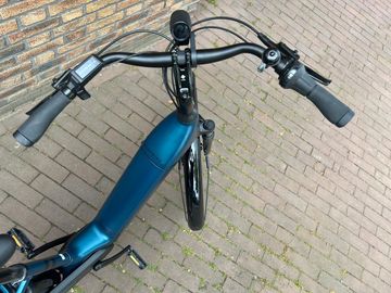 Used Trek District+ 3 Lowstep 2026 2026 Urban, Blue — image 4 of 8