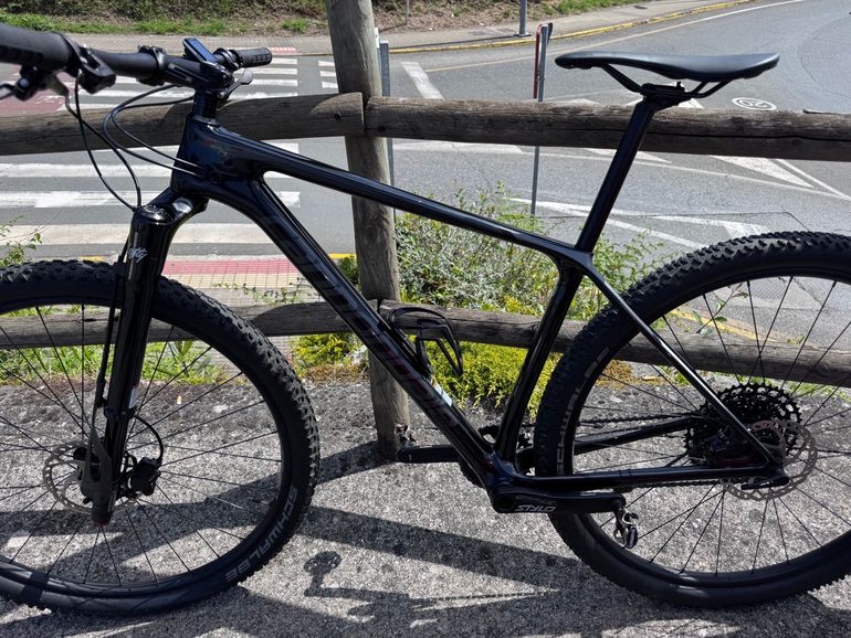 Used Cannondale F-Si Carbon 4 2021 2021 Mountainbike, Black, 29 — image 1 of 10