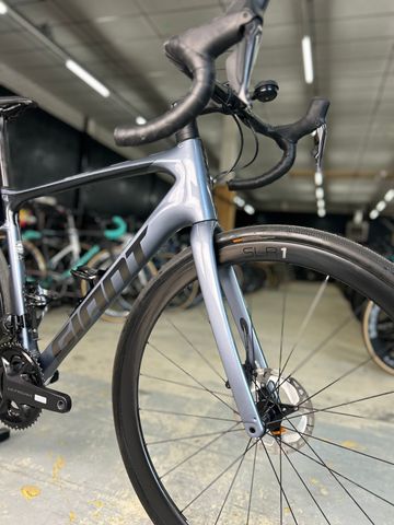 Giant Defy, Advanced Pro 1 2023 2023 Road & Gravel usato, Grigio chiaro — immagine 4 di 22