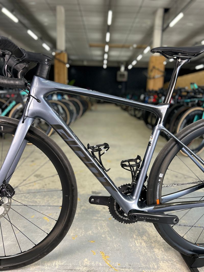 Giant Defy, Advanced Pro 1 2023 2023 Road & Gravel usato, Grigio chiaro — immagine 21 di 22